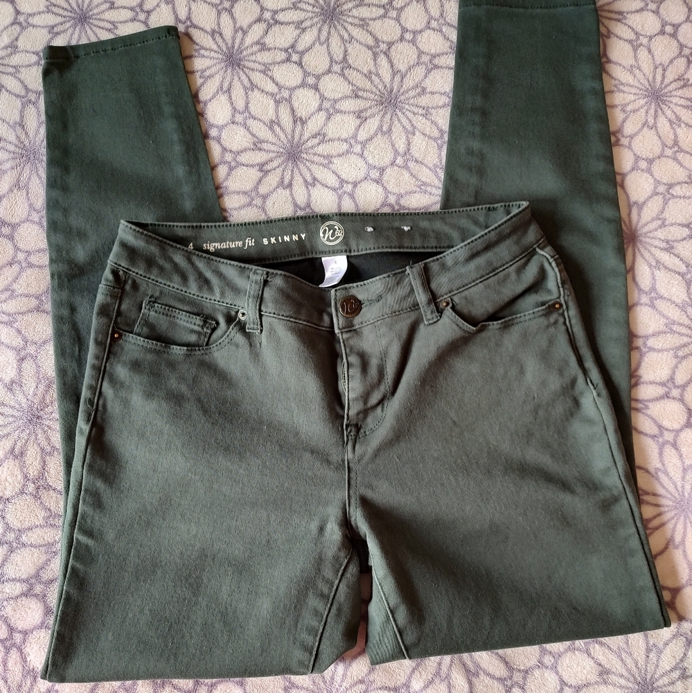 Skinny jeans size 4